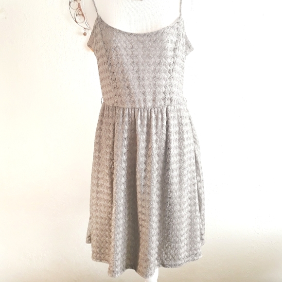 Studio Y Metallic Lace Party Dress -  Size Large - Picture 3 of 10